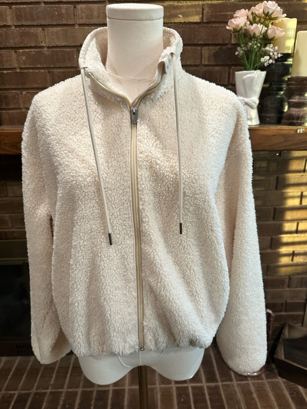 Athleta Plush Sherpa Full Zip Jacket Cream Off White Funnel Neck Small S